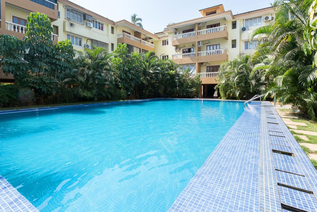 Treebo Trend Zeebo Suites Arpora Exterior photo